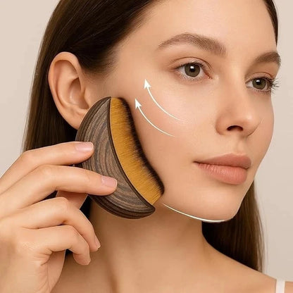 Ergonomic Curved Body & Face Contour Foundation Brush with Protective Travel Case